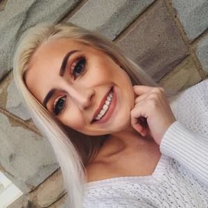 Meet your Posher, Dana